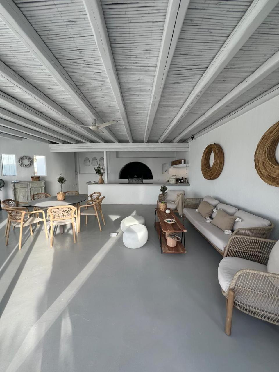 Amarone * Mykonos Town